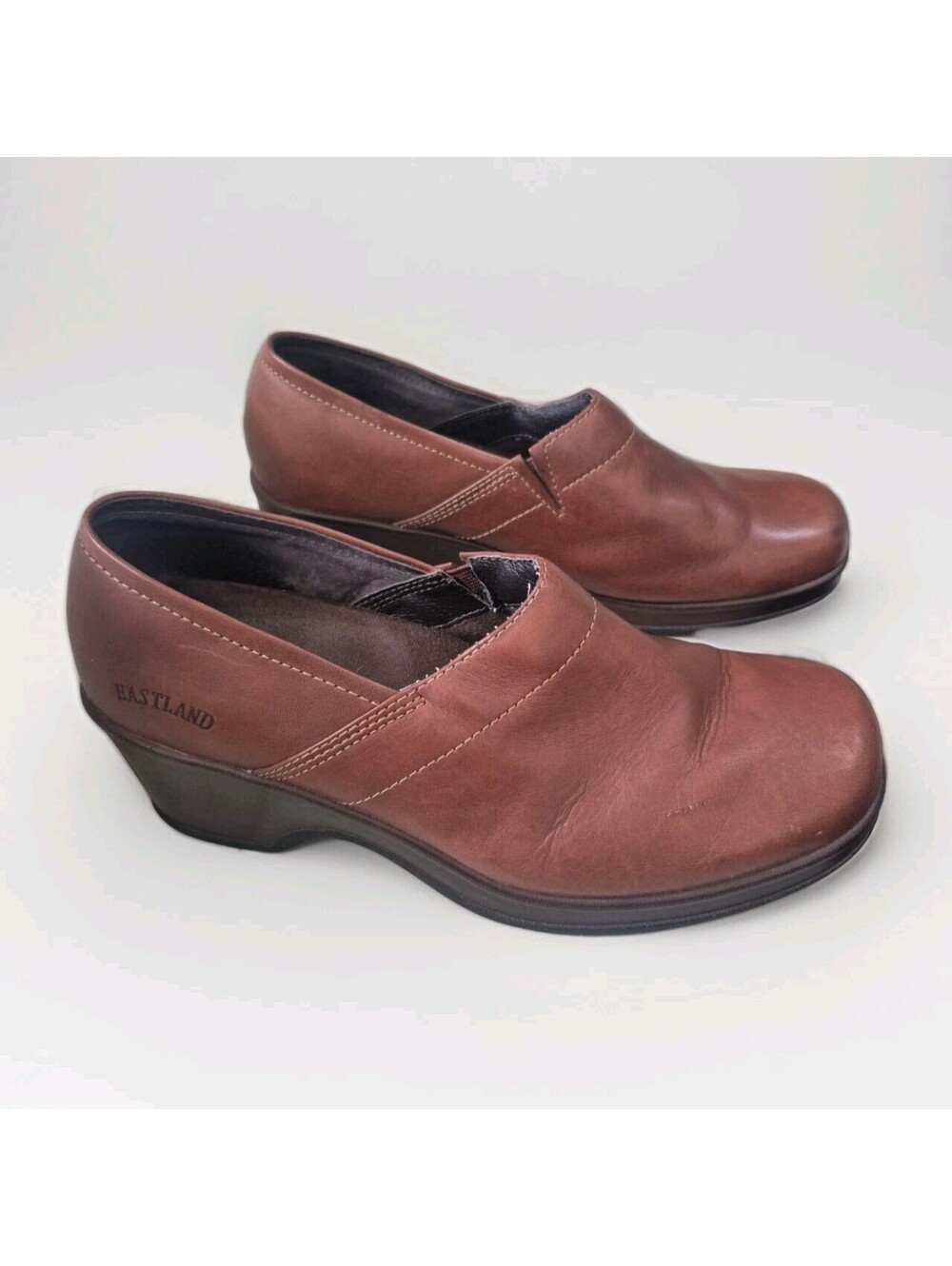 Eastland  Clogs Shoes Women's 8.5W Constance  Brown Leather Shoes Slip-On